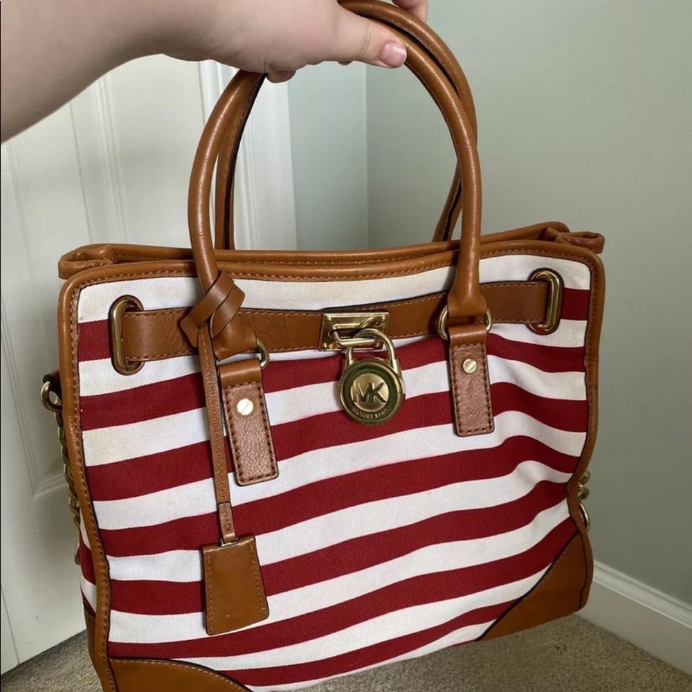 MICHAEL KORS LARGE RED AND WHITE STRIPED HAMILTON BAG